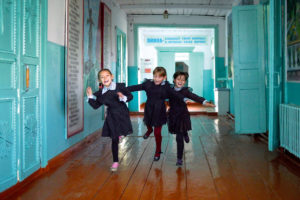 Сельская школа Захаренко. Фото Олега Пономарева